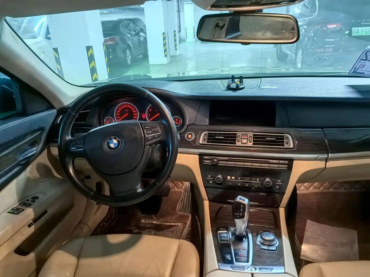 BMW 7 Series 2009 730Li Luxury фото 15
