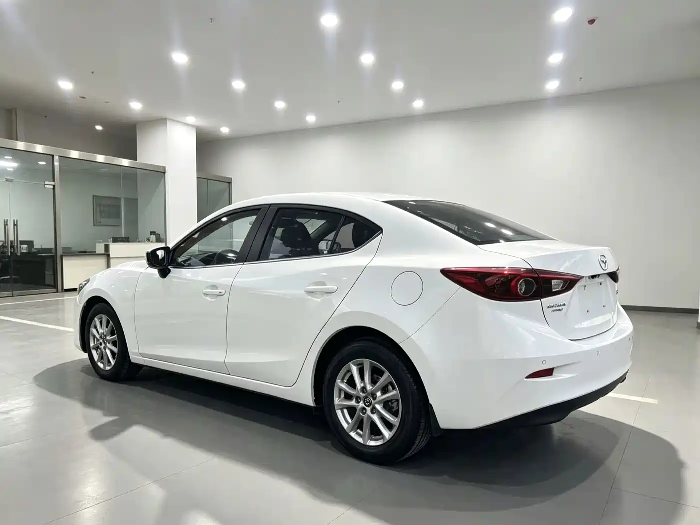 Photo 9 - Mazda Mazda 3