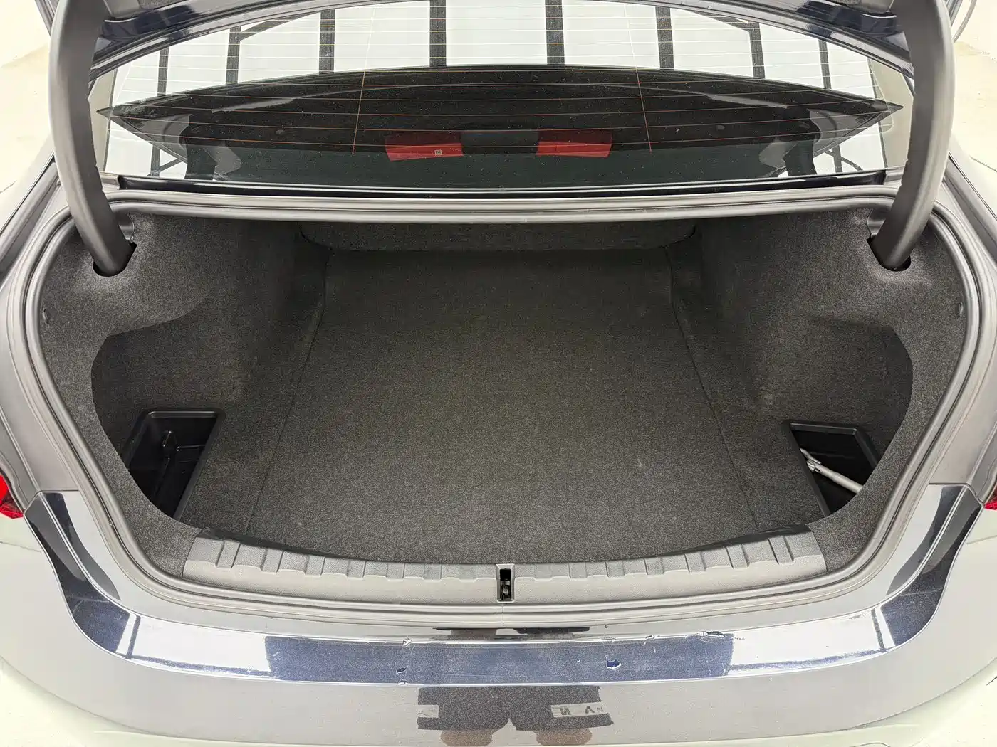 BMW 3 Series 2023 320Li M Sport Package фото 15