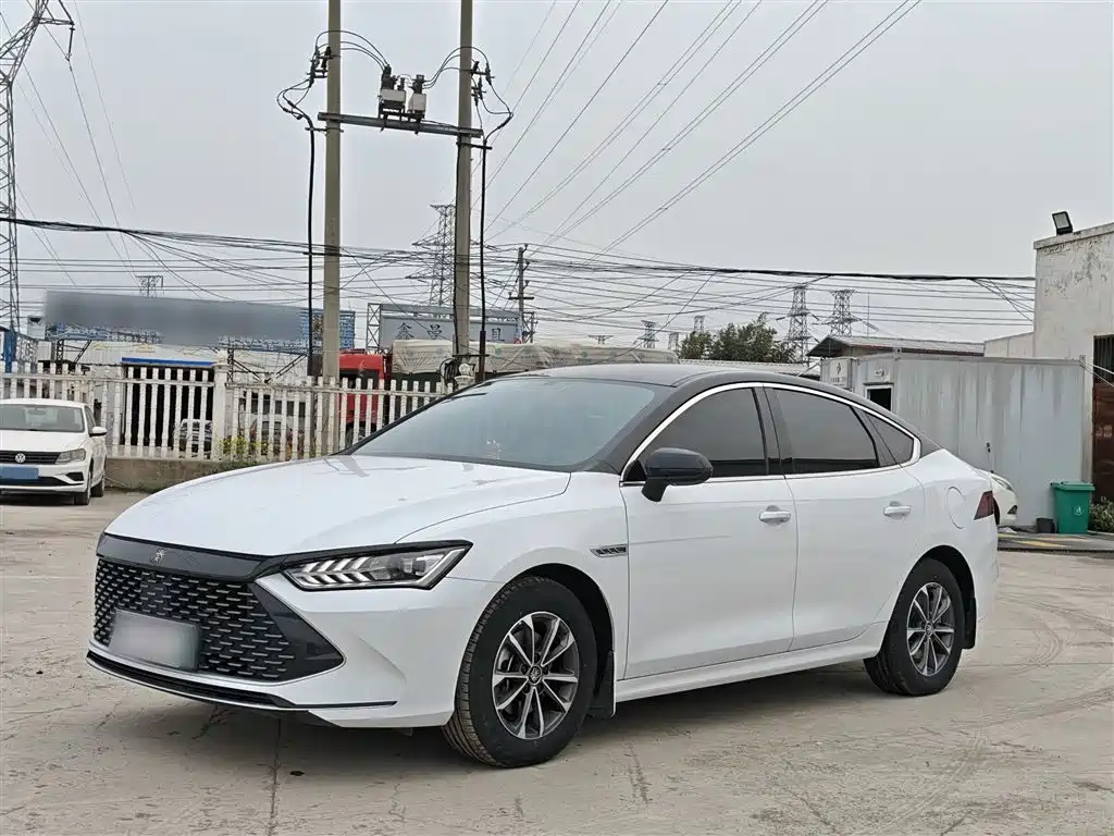 BYD Qin PLUS 2024 Glory Edition DM-i 55KM Leading фото 20