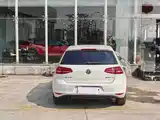 Фото 11 - Volkswagen Golf