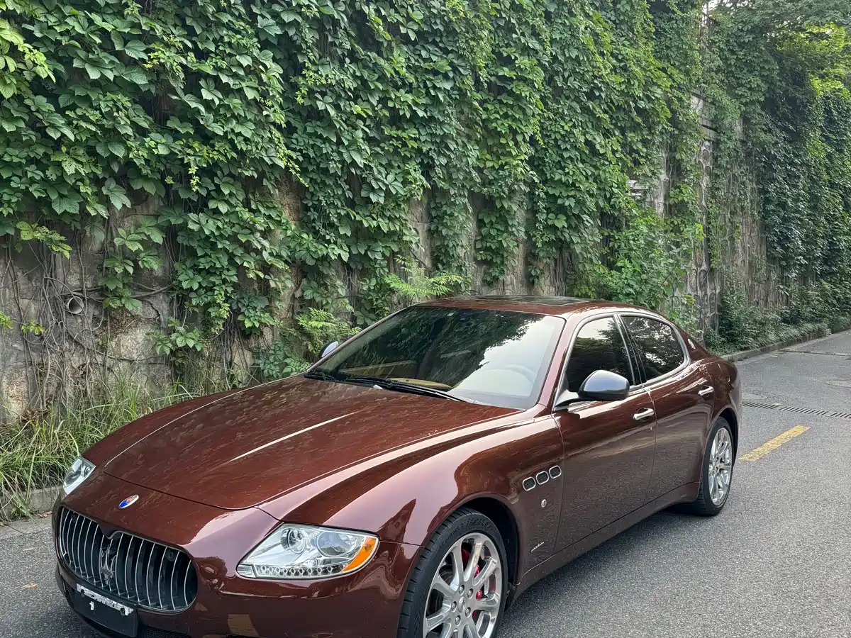 Maserati Quattroporte 2013 2010 4.7L Executive Edition