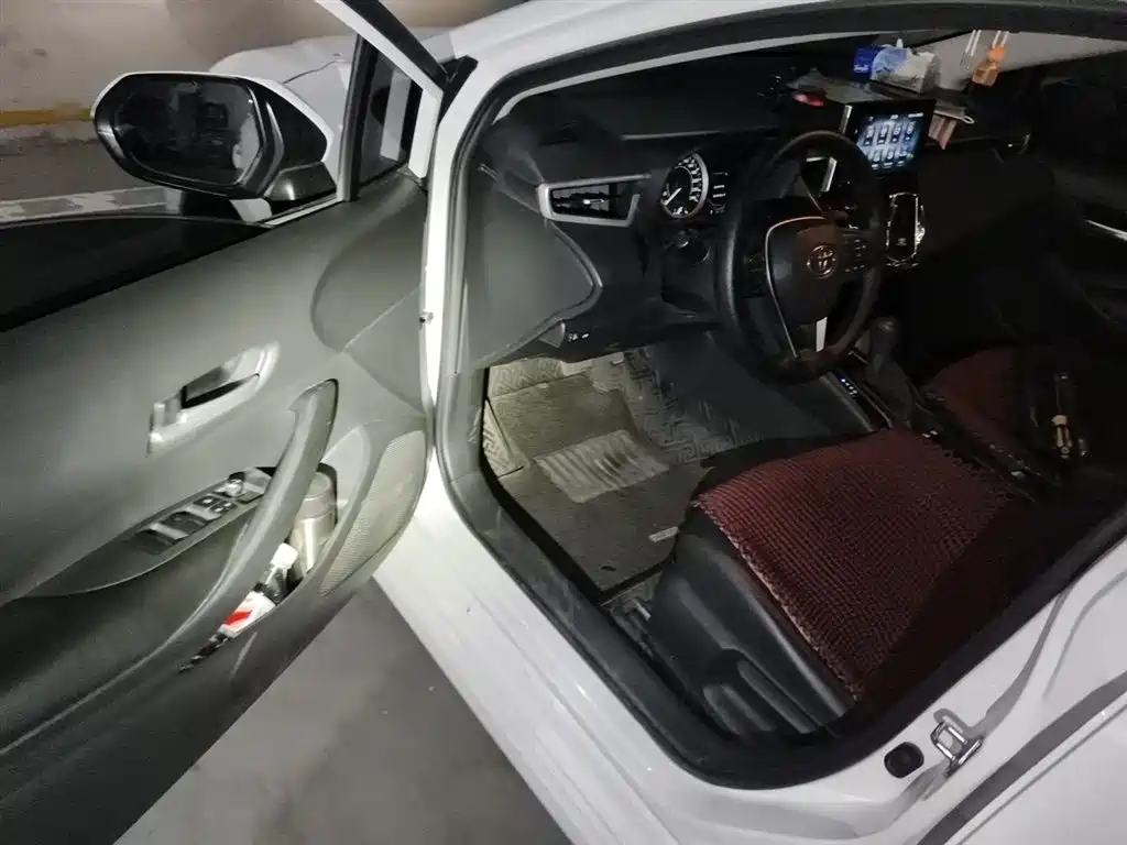 Toyota Corolla 2019 1.2T S-CVT GL-i Elite Edition фото 14