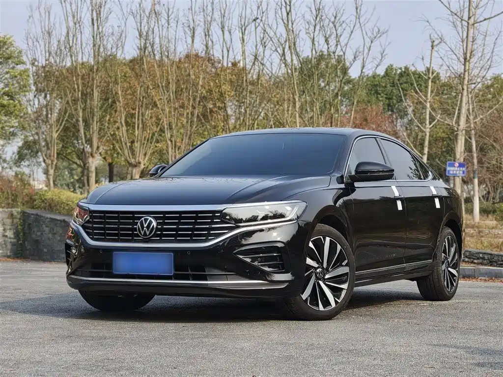 Volkswagen Passat 2022 330TSI Elite Edition фото 2