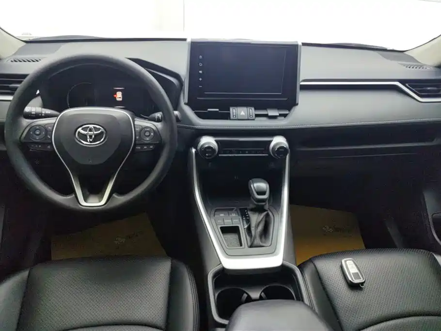Toyota RAV4 Rongfang 2020 2.0L CVT 2WD Trend Edition фото 12