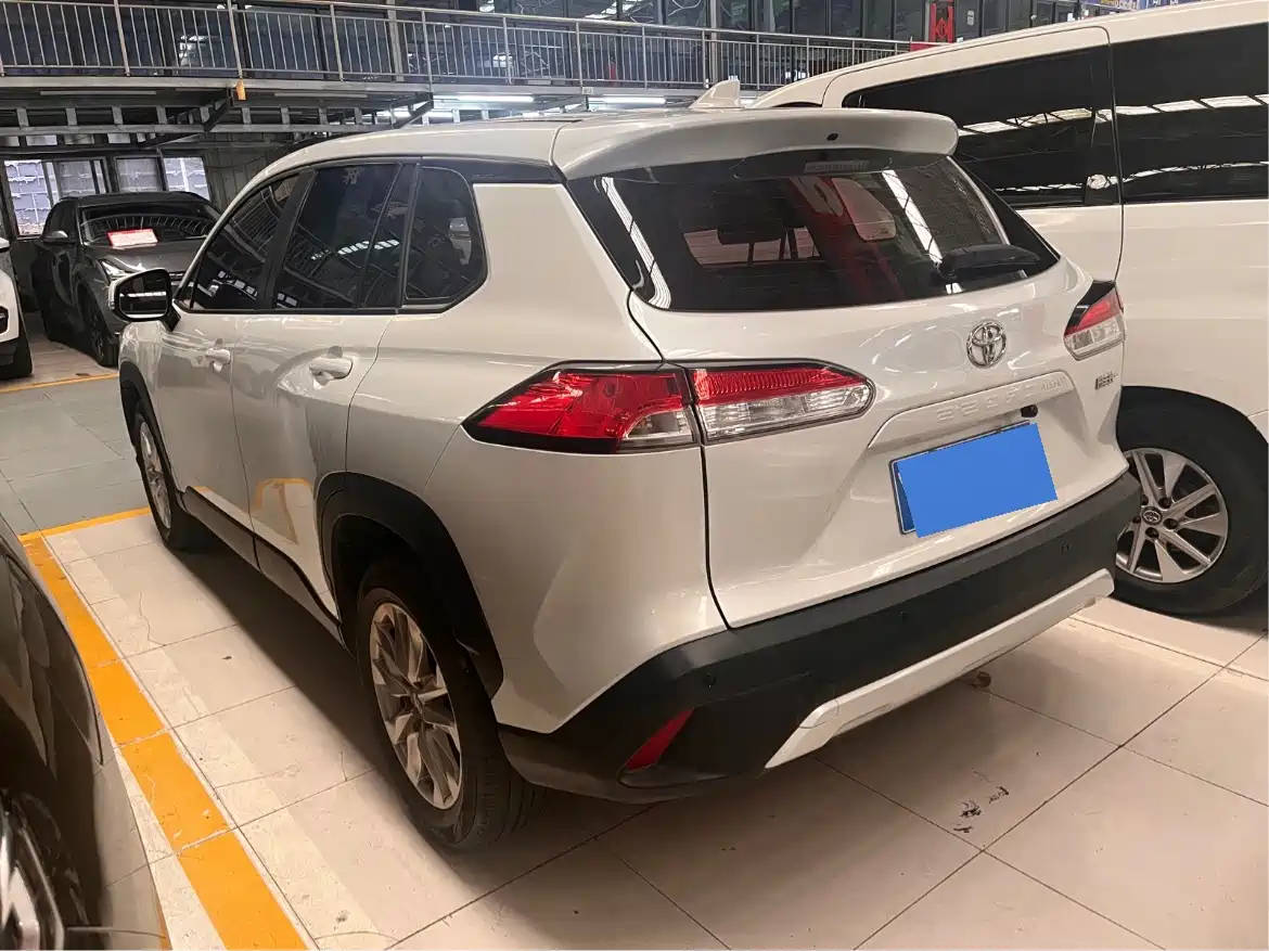 Toyota Corolla Cross 2022 2.0L Premium Edition фото 12