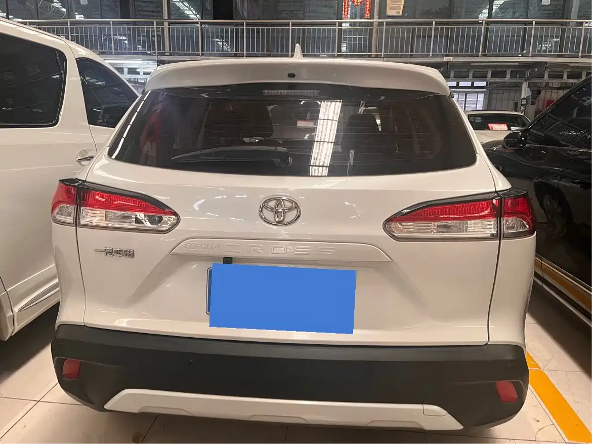 Toyota Corolla Cross 2022 2.0L Premium Edition фото 11