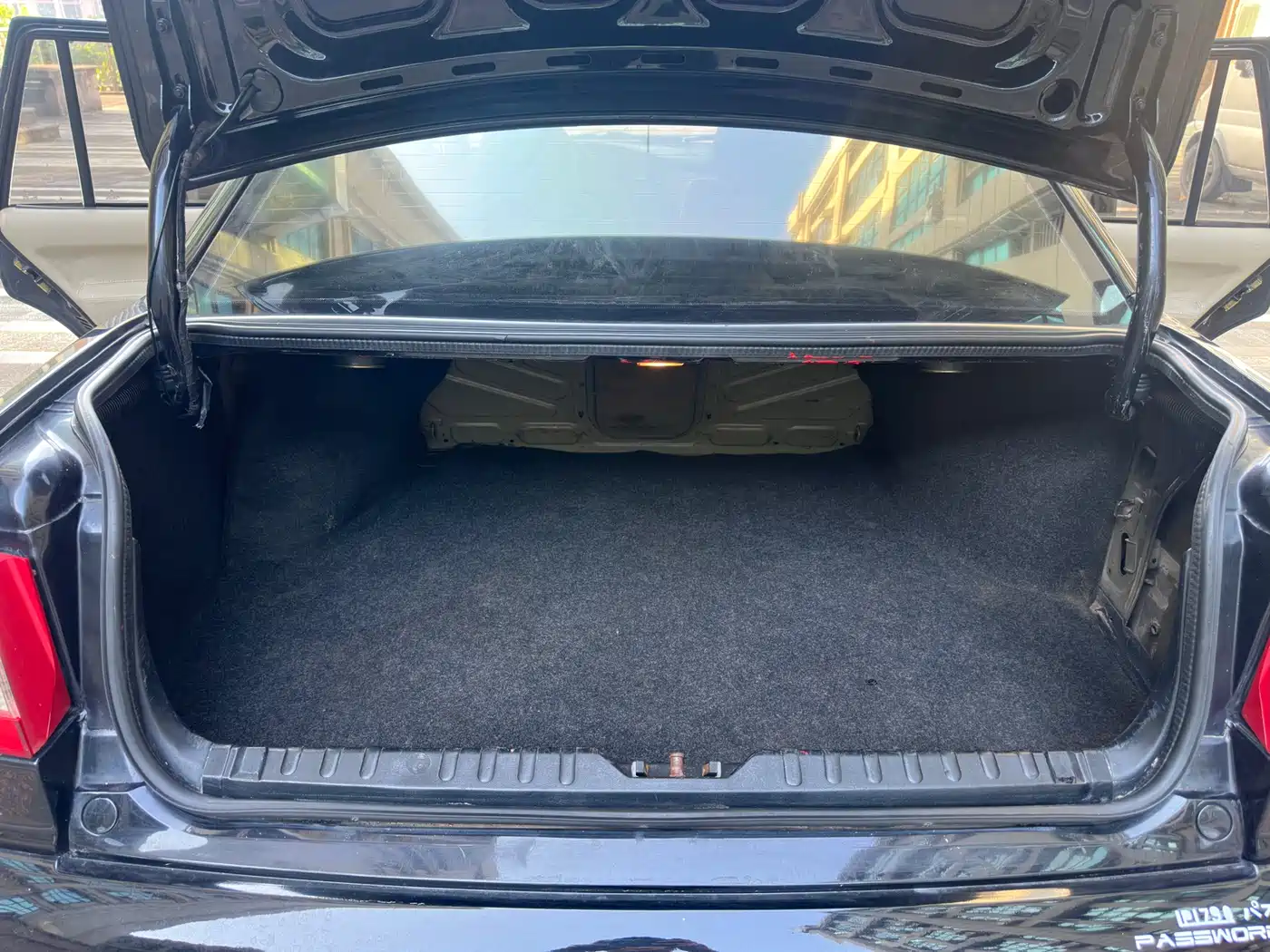 Volkswagen Santana Vista 2010 1.6L Manual Practical Style фото 11