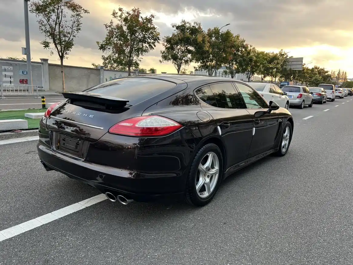 Porsche Panamera 2013 Panamera 4 Platinum Edition 3.6L фото 14