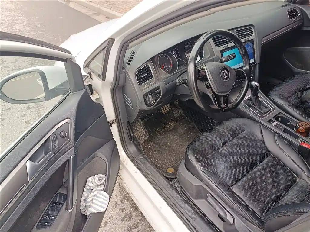 Volkswagen Golf 2015 1.4TSI Automatic Comfort фото 13