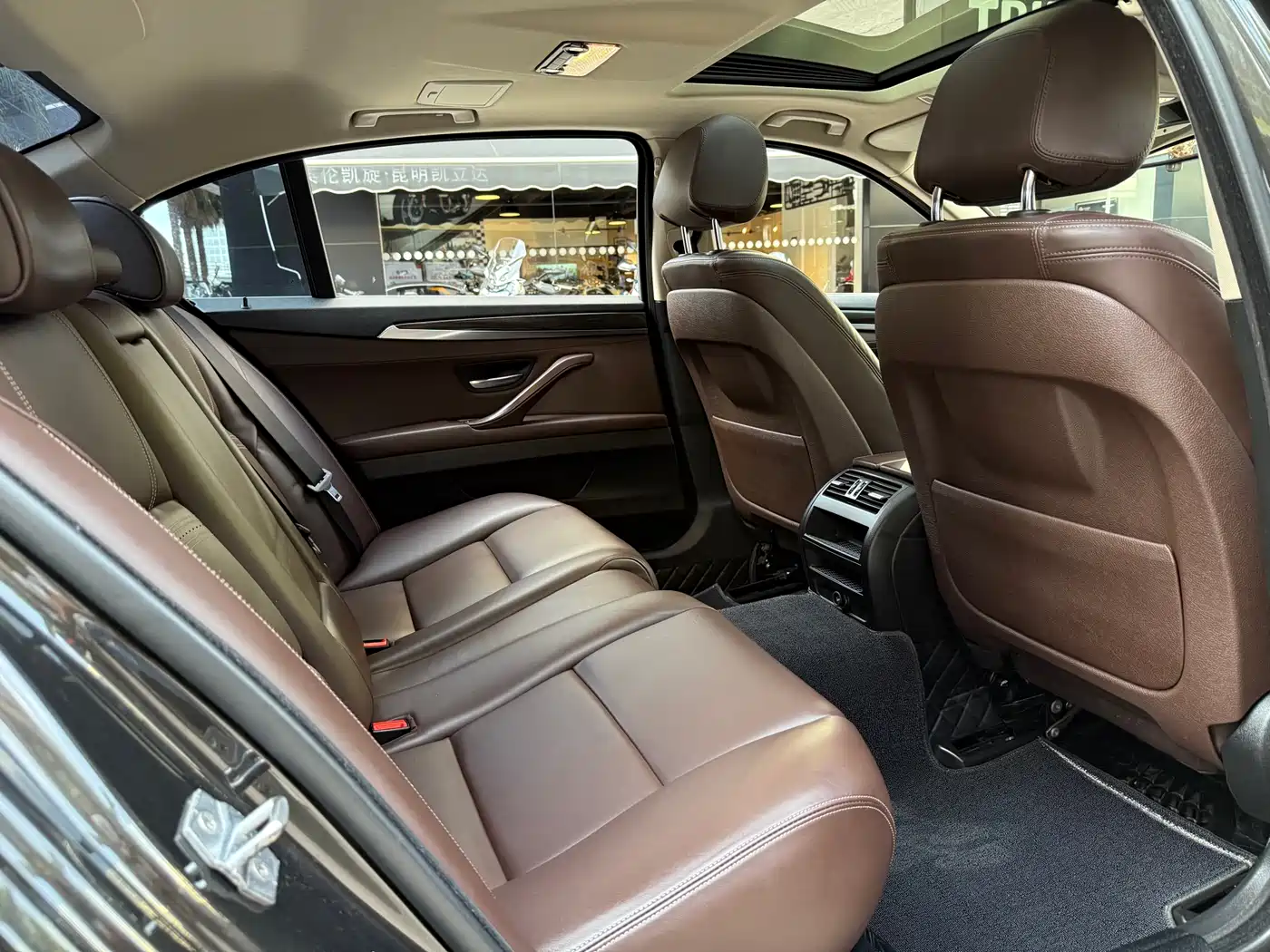 BMW 5 Series 2017 525Li Luxury Design Package фото 27