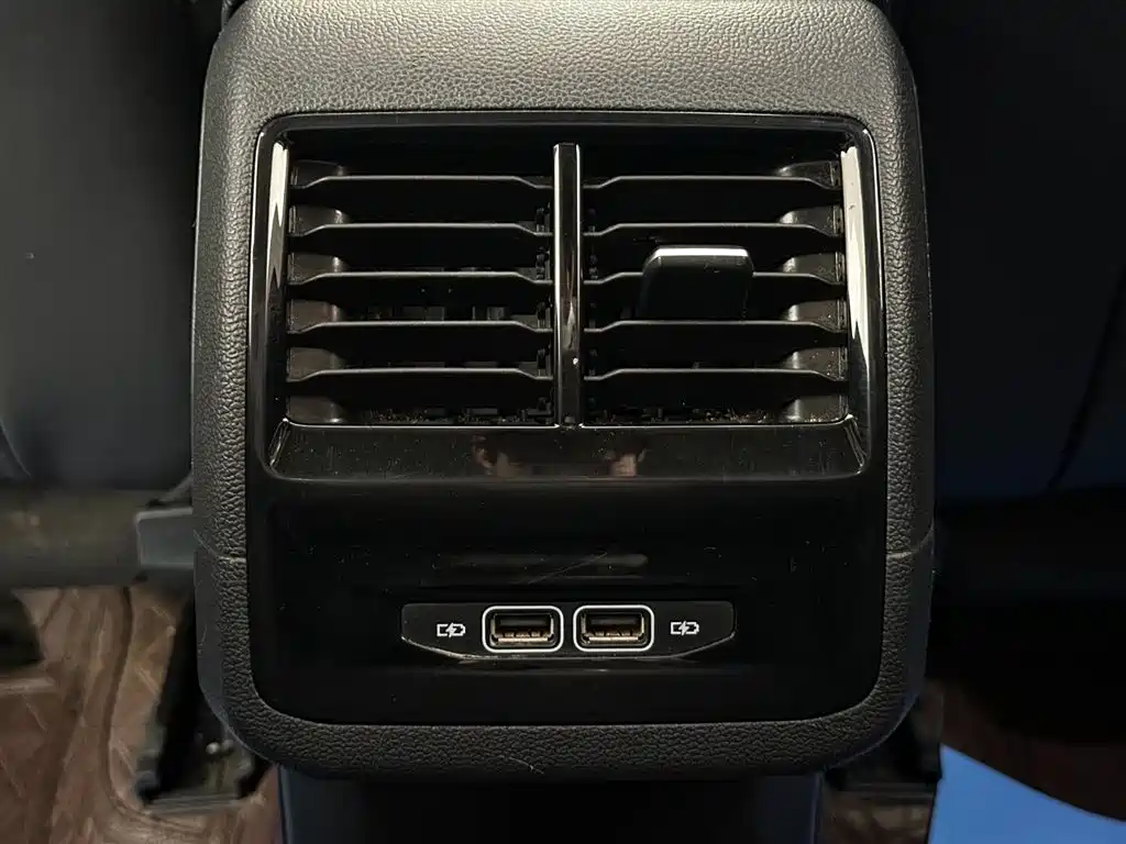 Volkswagen Sagitar 2023 280TSI DSG Beyond Lite фото 12