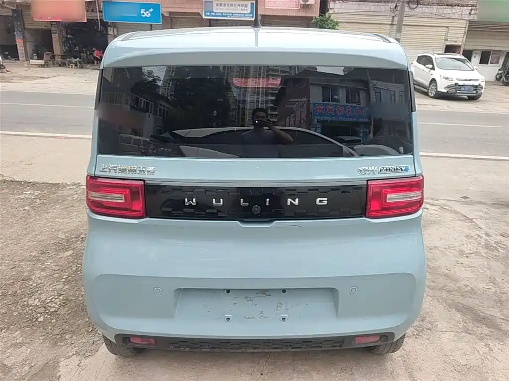Фото 6 - Wuling Motors Hongguang MINIEV