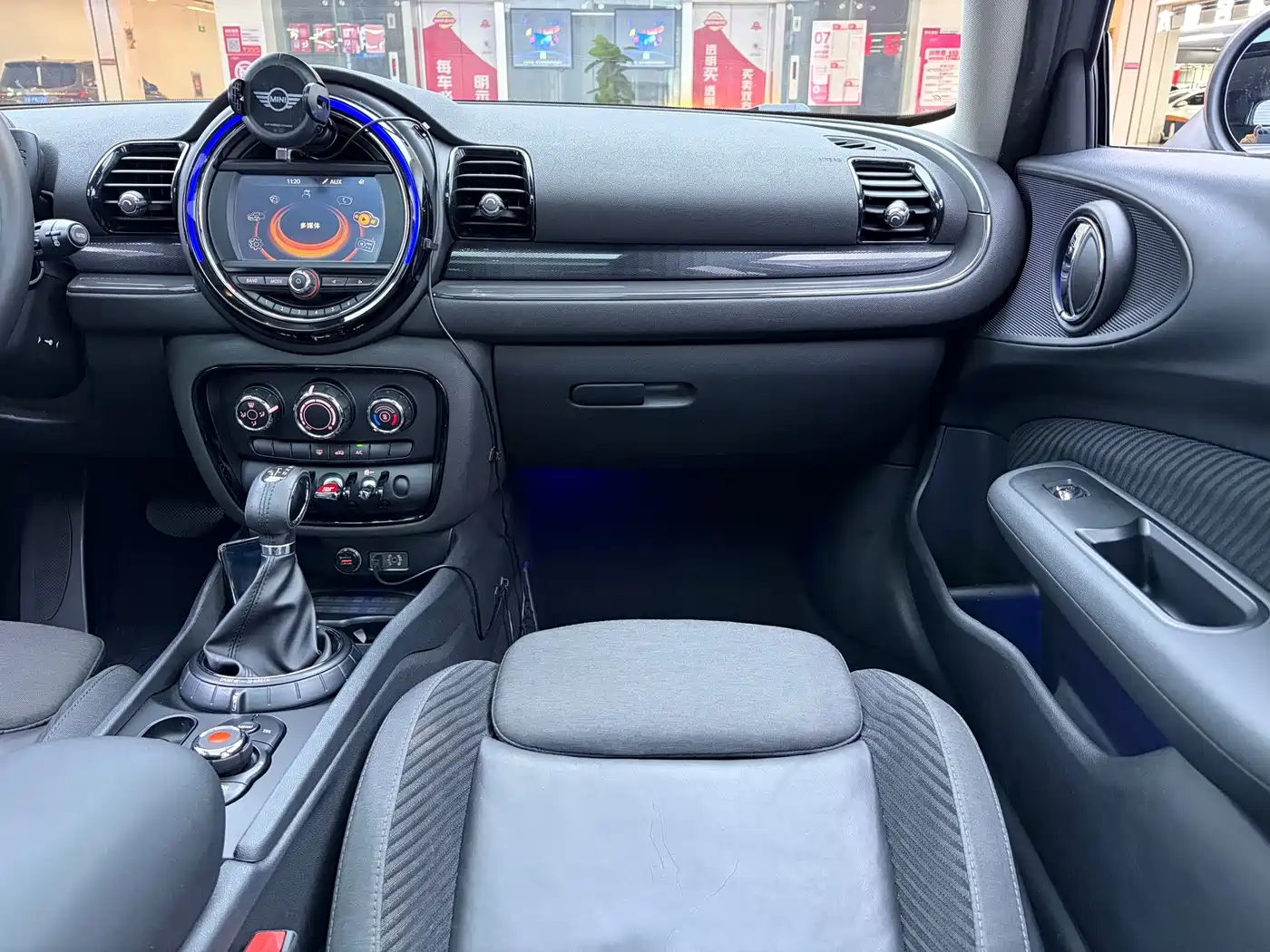 Фото 15 - MINI CLUBMAN