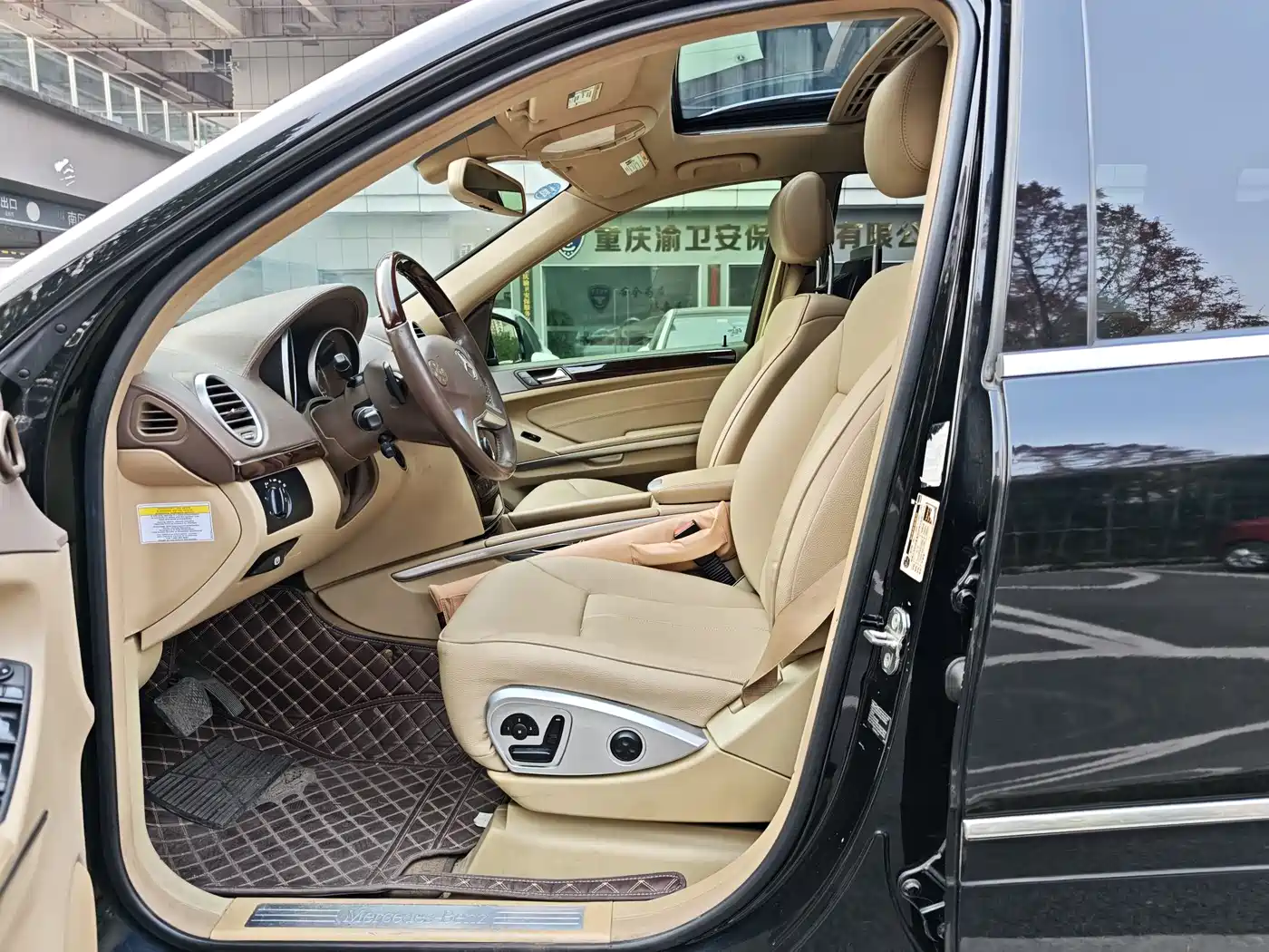 Mercedes-Benz GL-Class фото 10