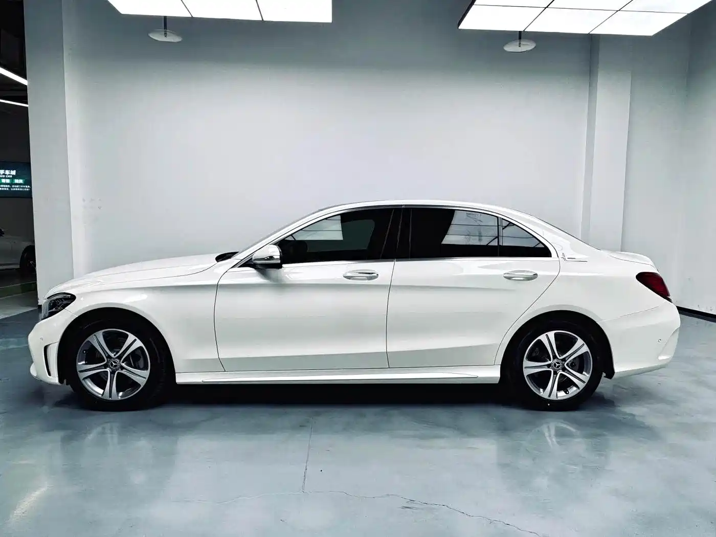 Mercedes-Benz C-Class 2019 Facelift C 260 L Sport фото 3
