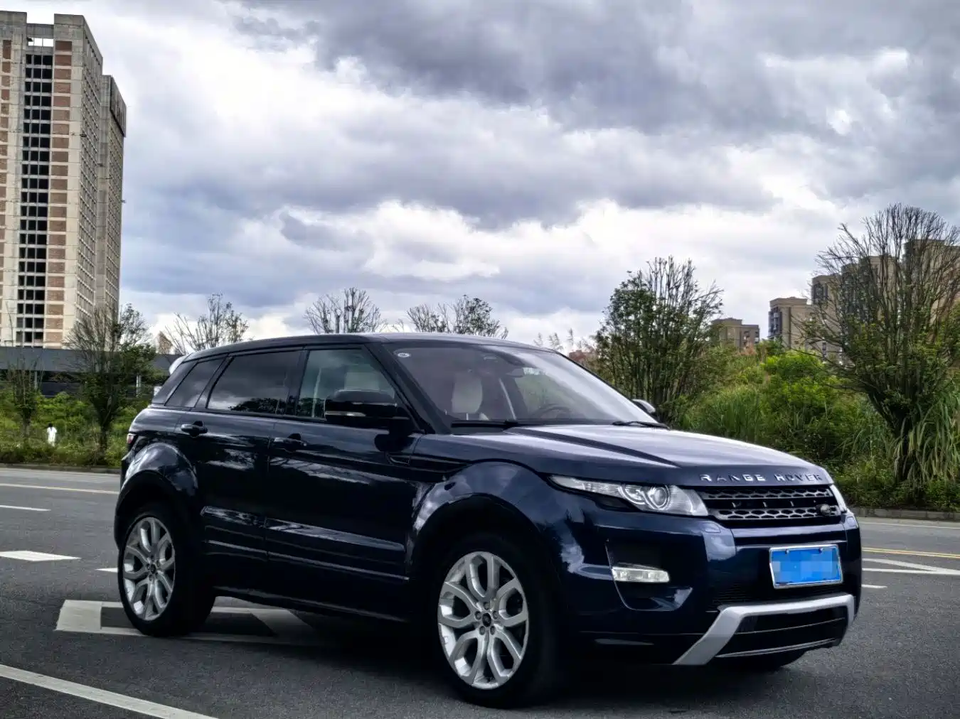 Land Rover Range Rover Evoque (Import) 2013 2.0T 5-door Dynamic Edition фото 2