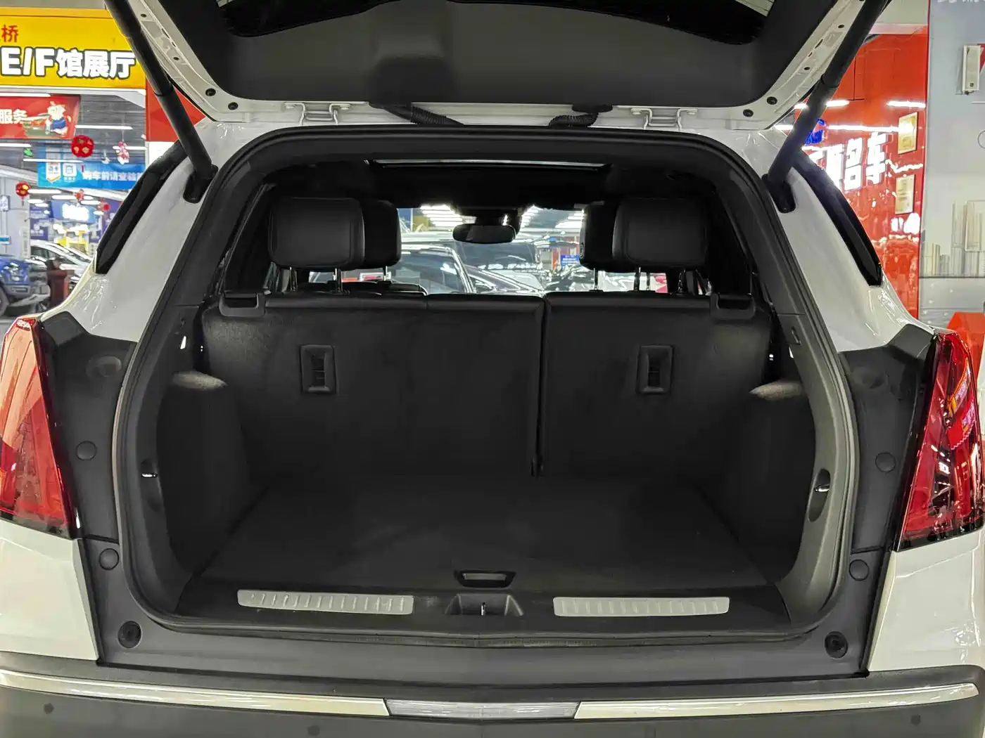 Cadillac XT5 2022 2.0T 2WD Luxury фото 21
