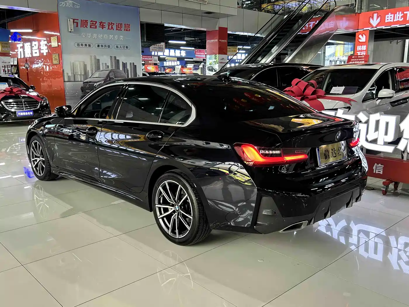 BMW 3 Series 2023 325Li M Sport Package фото 15