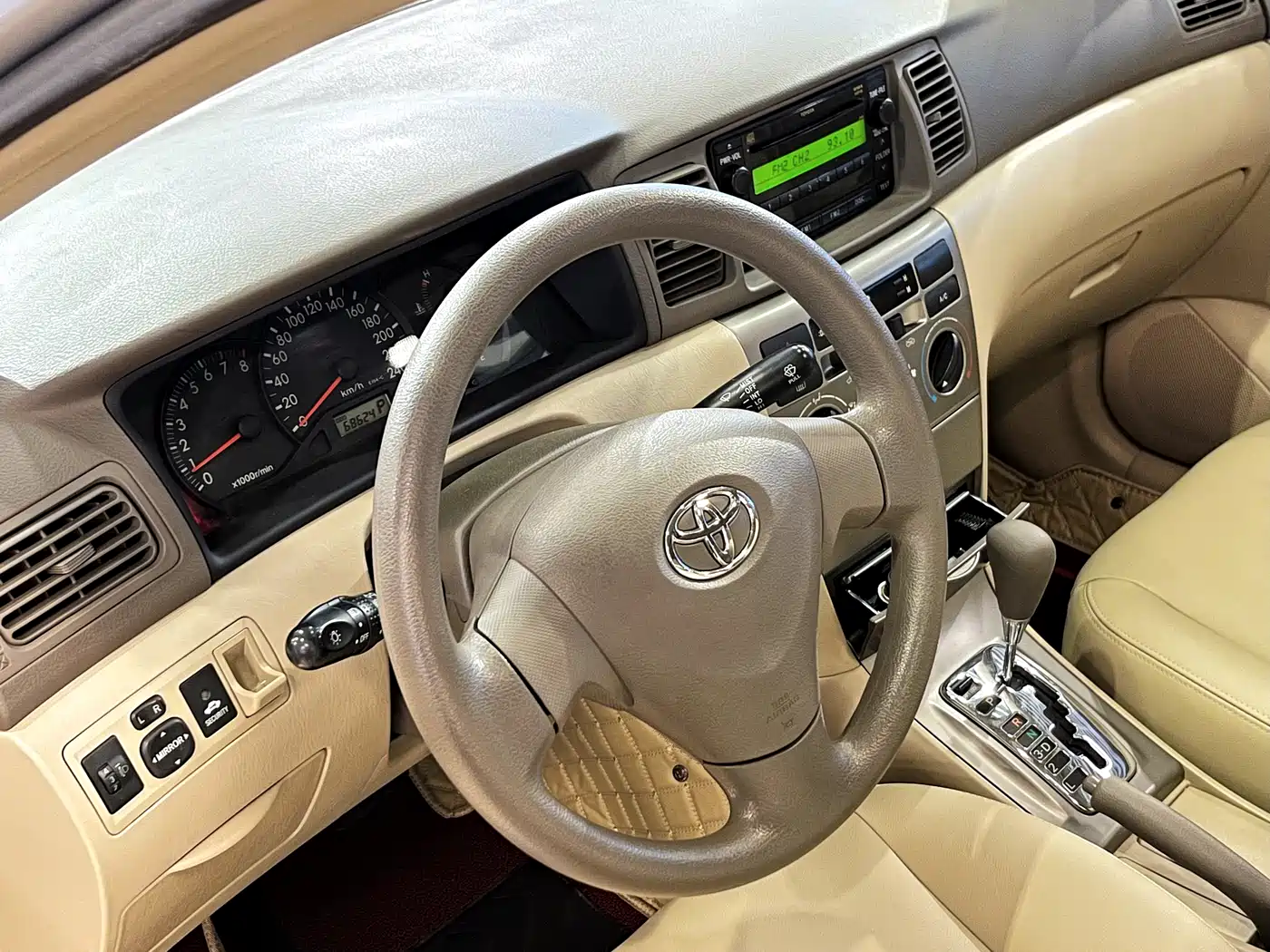 Toyota Corolla 2011 1.6L Automatic Luxury Edition фото 14