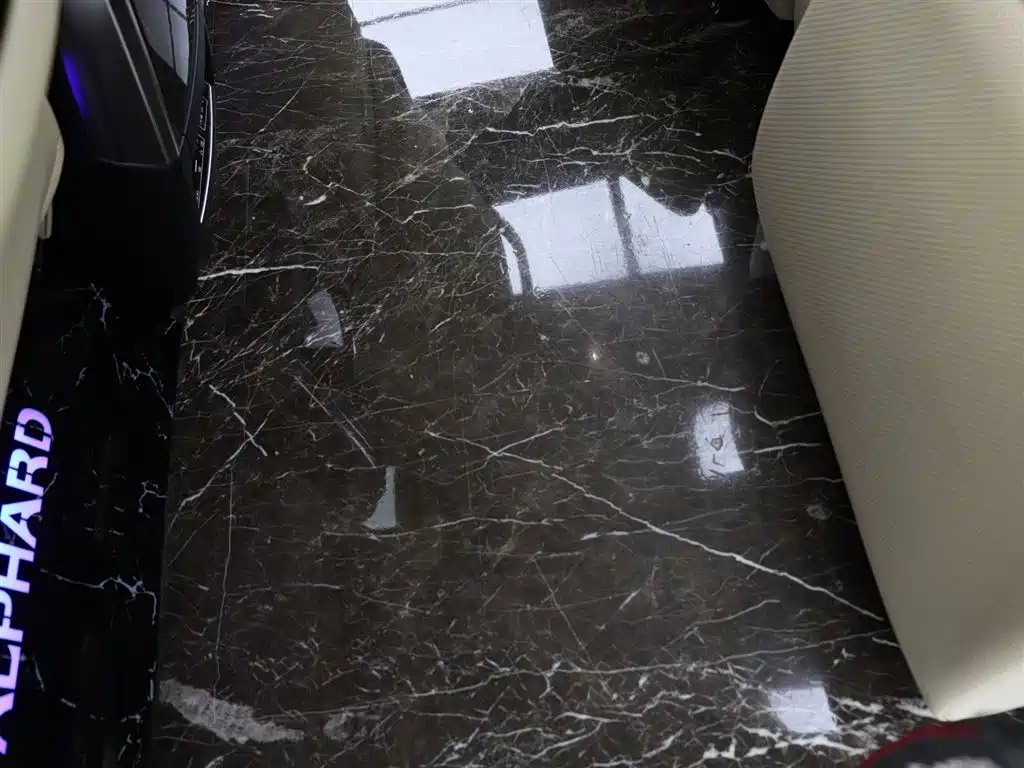 Toyota Alphard 2023 Dual Hybrid 2.5L Ultimate Gold Edition фото 9