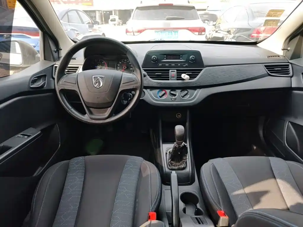 Baojun 310 2016 2016 1.2L Manual Value Edition