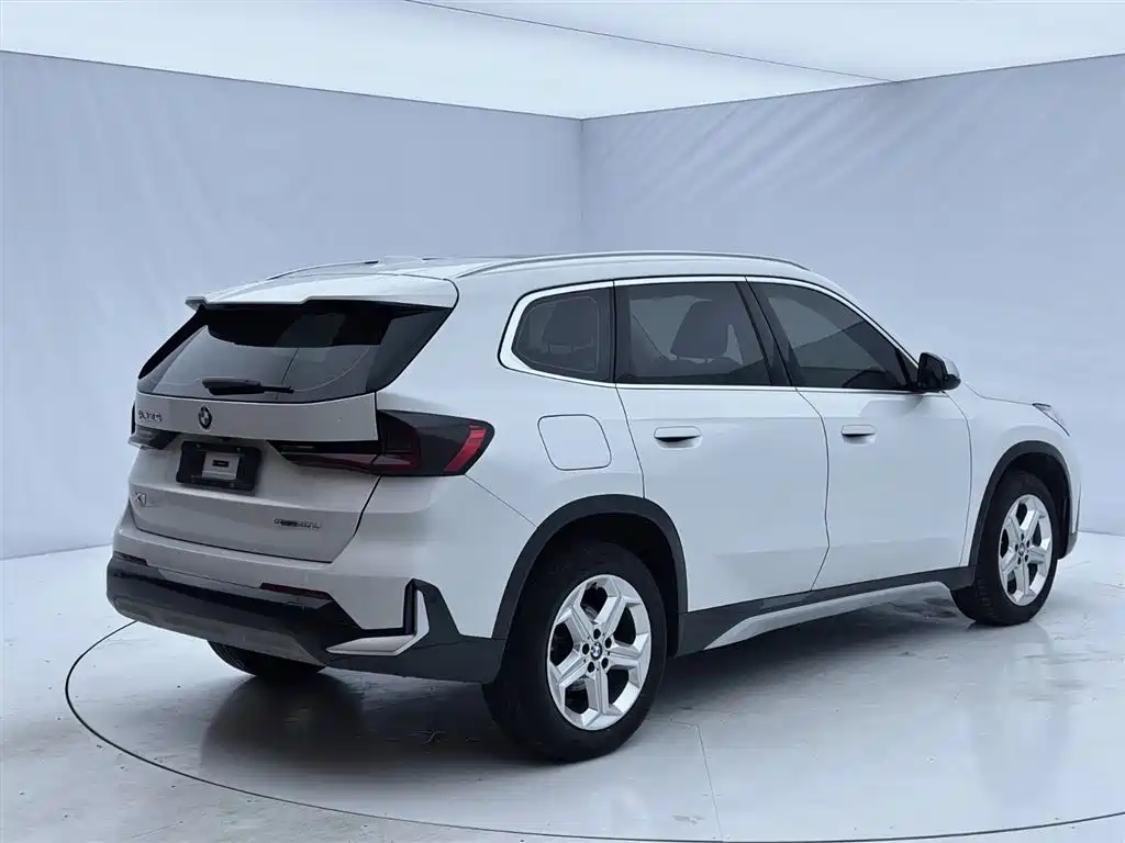 BMW X1 2023 sDrive20Li X Design Package фото 6