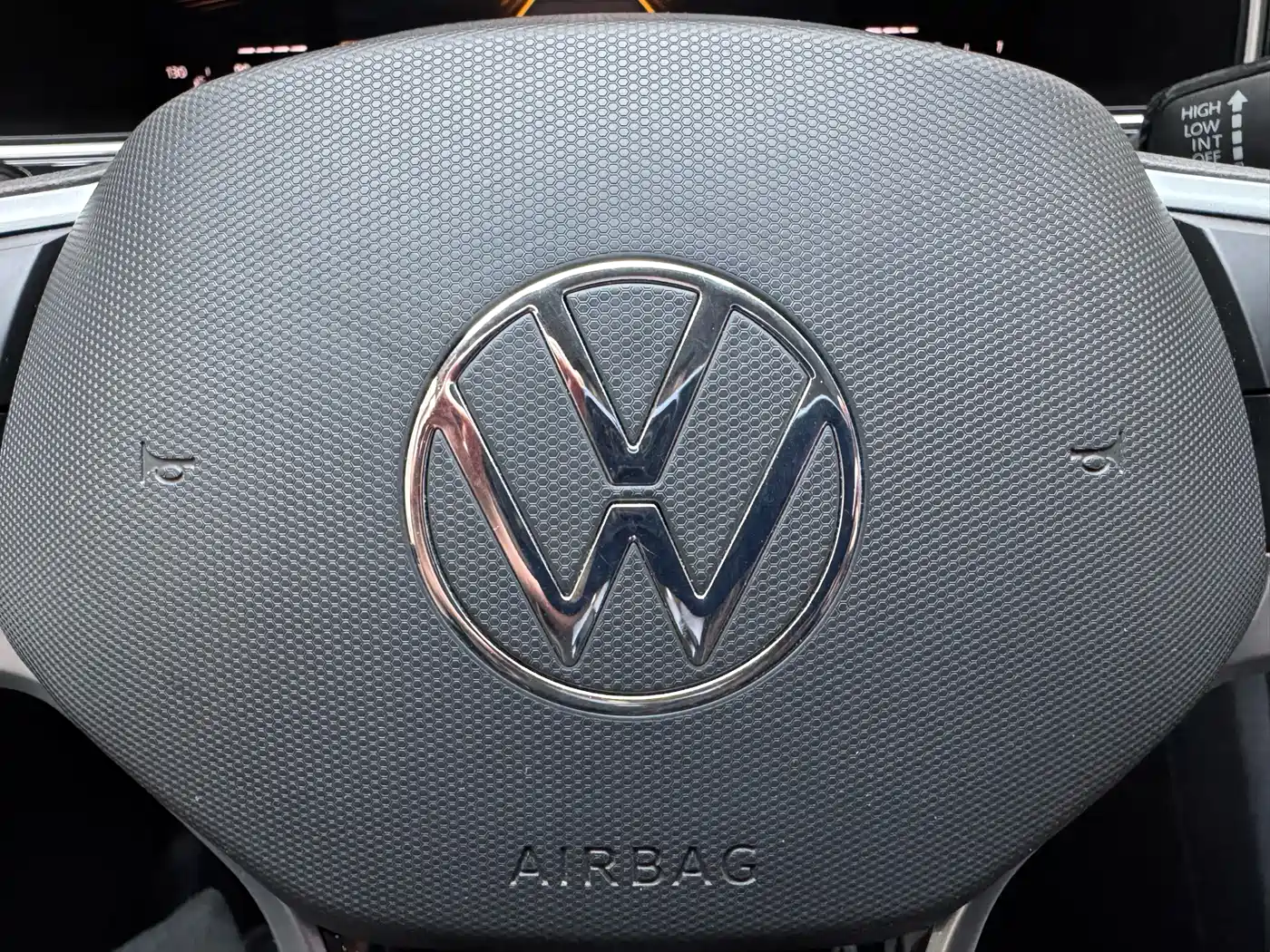 Volkswagen Tiguan L 2022 330TSI Automatic 2WD Comfort Edition фото 22