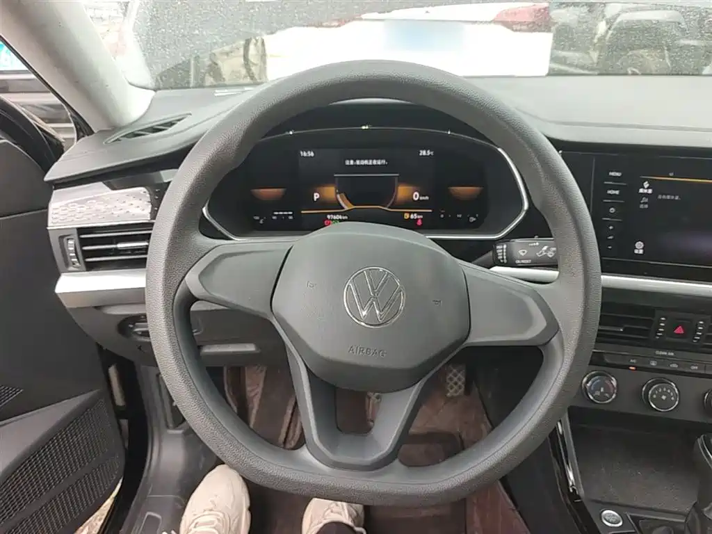 Volkswagen Passat 2022 280TSI Business Edition фото 10