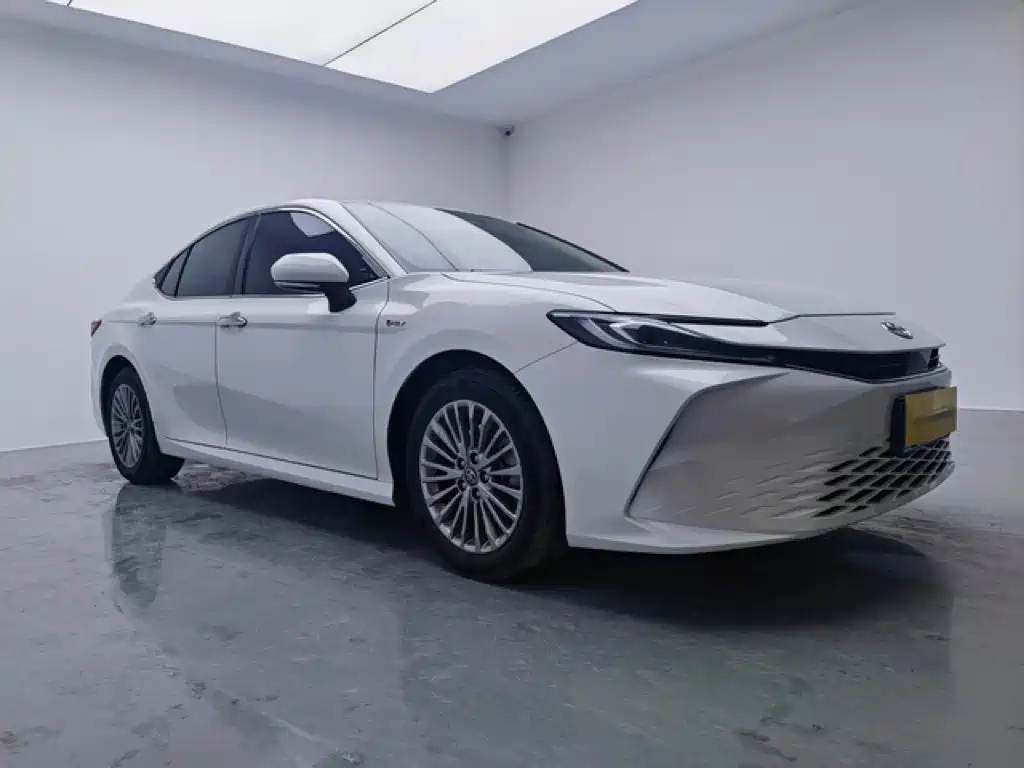 Toyota Camry 2025 2024 2.0GVP Luxury Edition