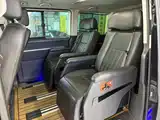 Фото 8 - Volkswagen Multivan