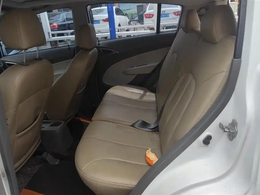Chevrolet Sail 2011 Hatchback 1.4L Manual Happiness Edition фото 11