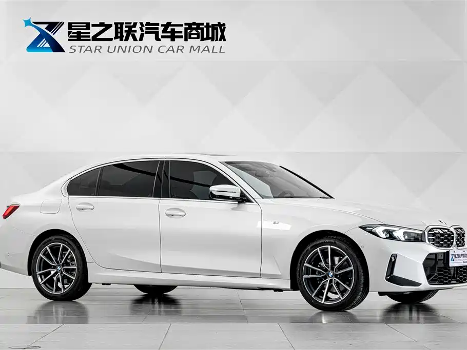 صورة 5 - BMW 3 Series