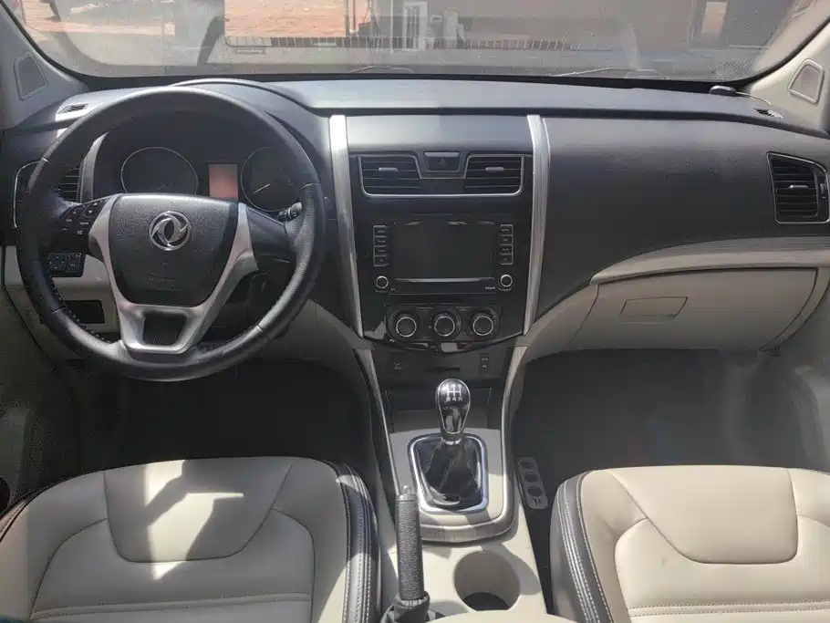 Dongfeng Fengxing Fengxing S500 2018 2017 1.5L Manual Luxury