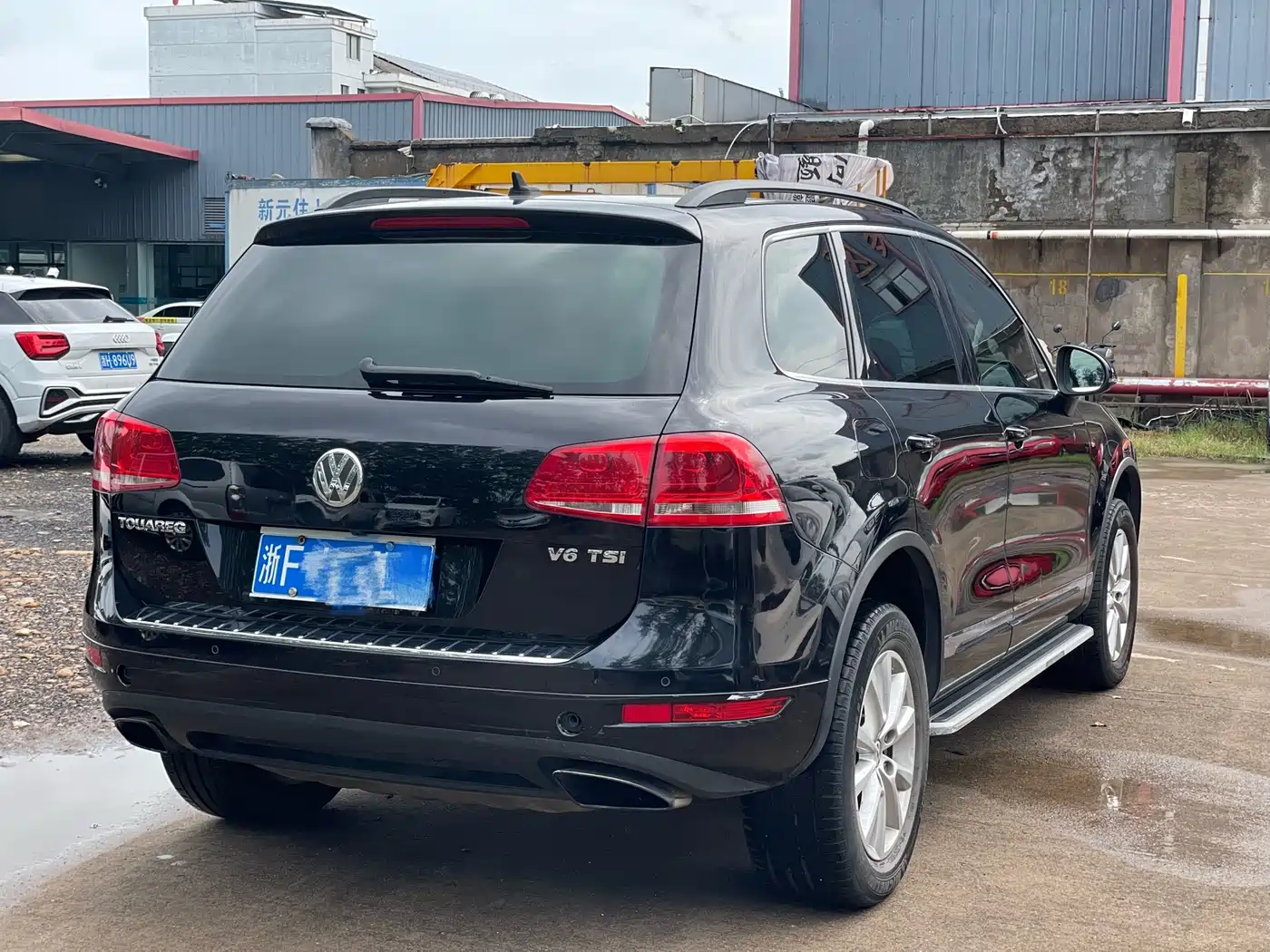Volkswagen Touareg 2011 3.0TSI Premium фото 4