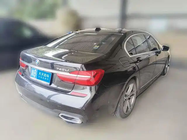 BMW 7 Series 2016 730Li Luxury — фото 5