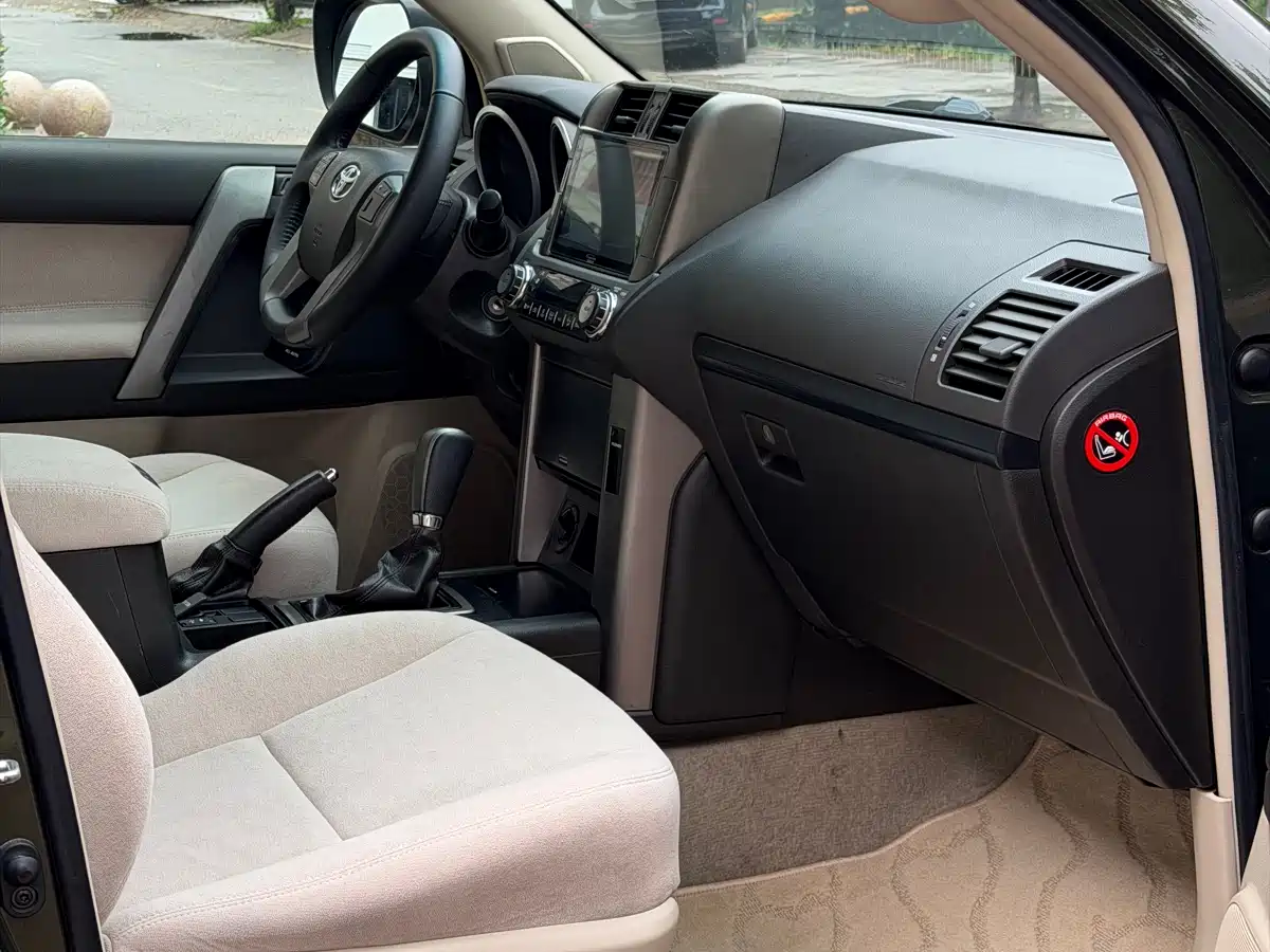Toyota Prado (Import) 2010 2.7L Automatic Standard фото 8