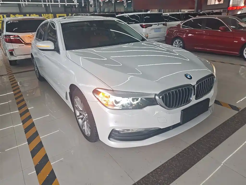 BMW 5 Series 2018 528Li Launch Special Edition фото 22