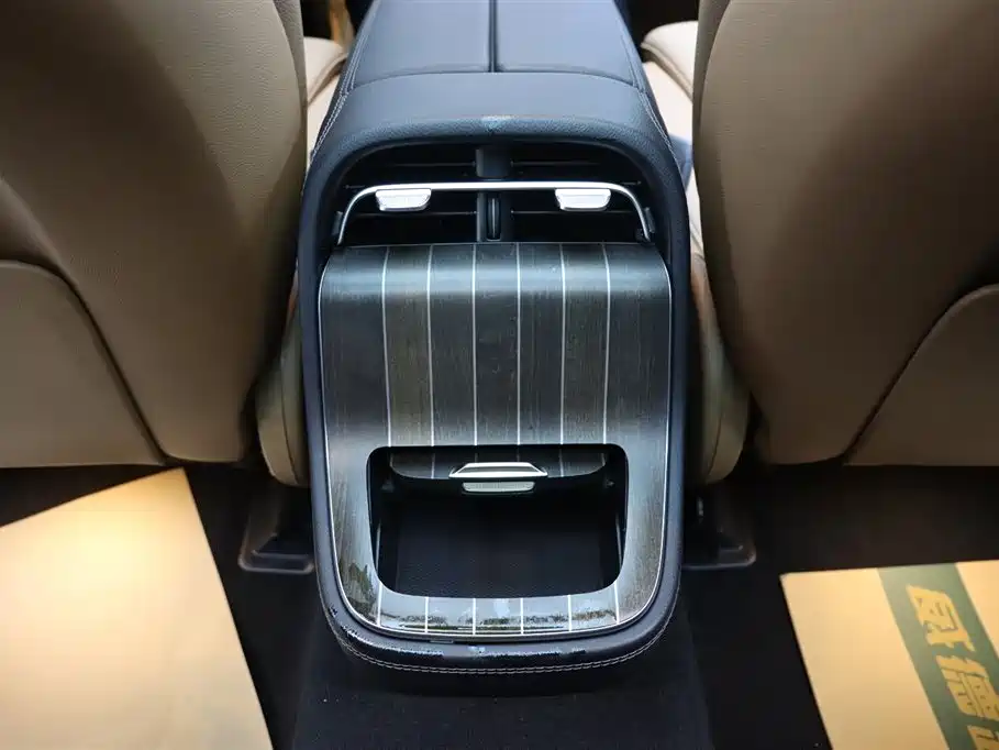 Mercedes-Benz E-Class 2024 Model E 300 L Luxury фото 24