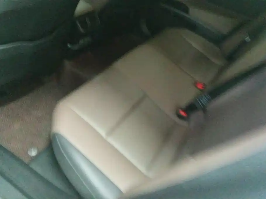Lexus ES 2022 300h Ultimate Edition фото 11
