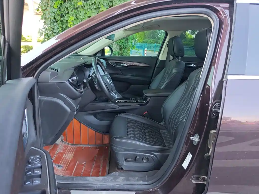 Photo 15 - Buick Envision Plus