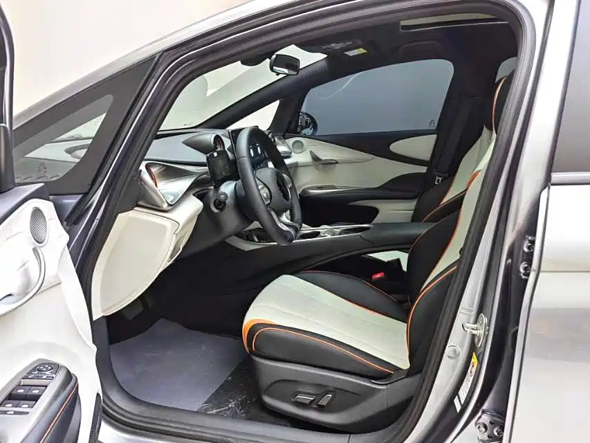 BYD Dolphin 2021 Model 405km Fashion Edition фото 6