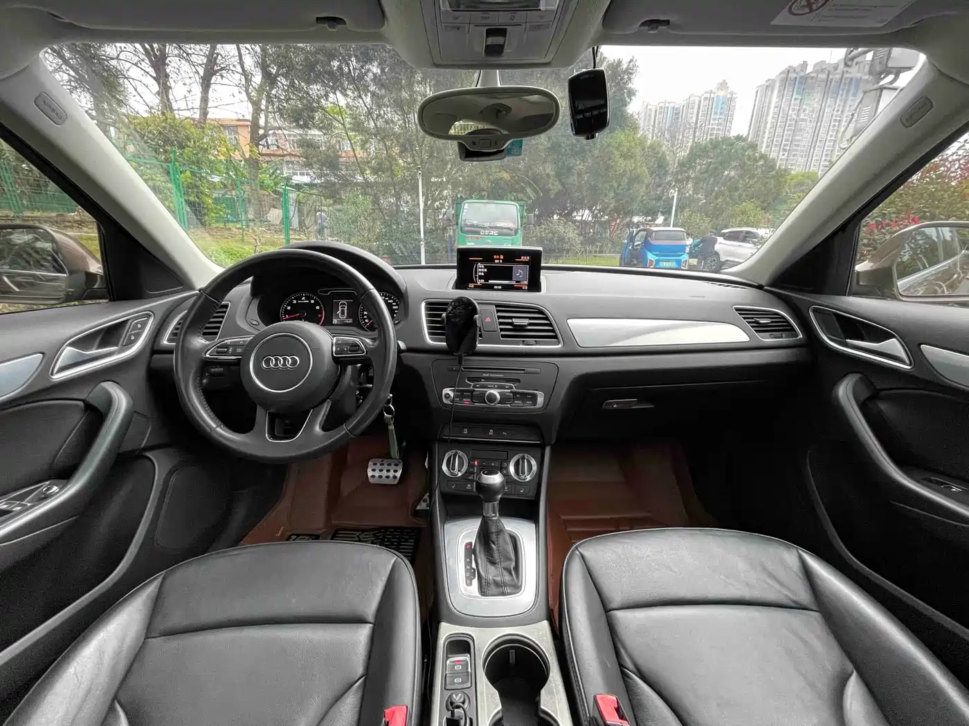 Audi Q3 2015 35 TFSI Comfort фото 17