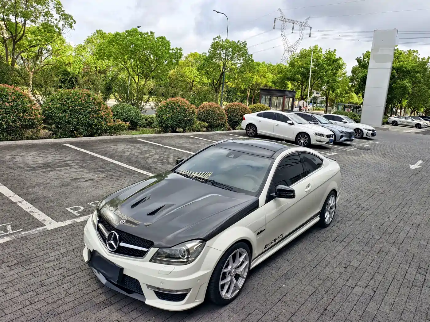 صورة 16 - Mercedes-Benz C-Class AMG