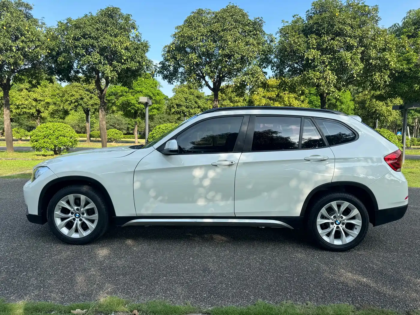 BMW X1 2013 sDrive18i Fashion фото 7