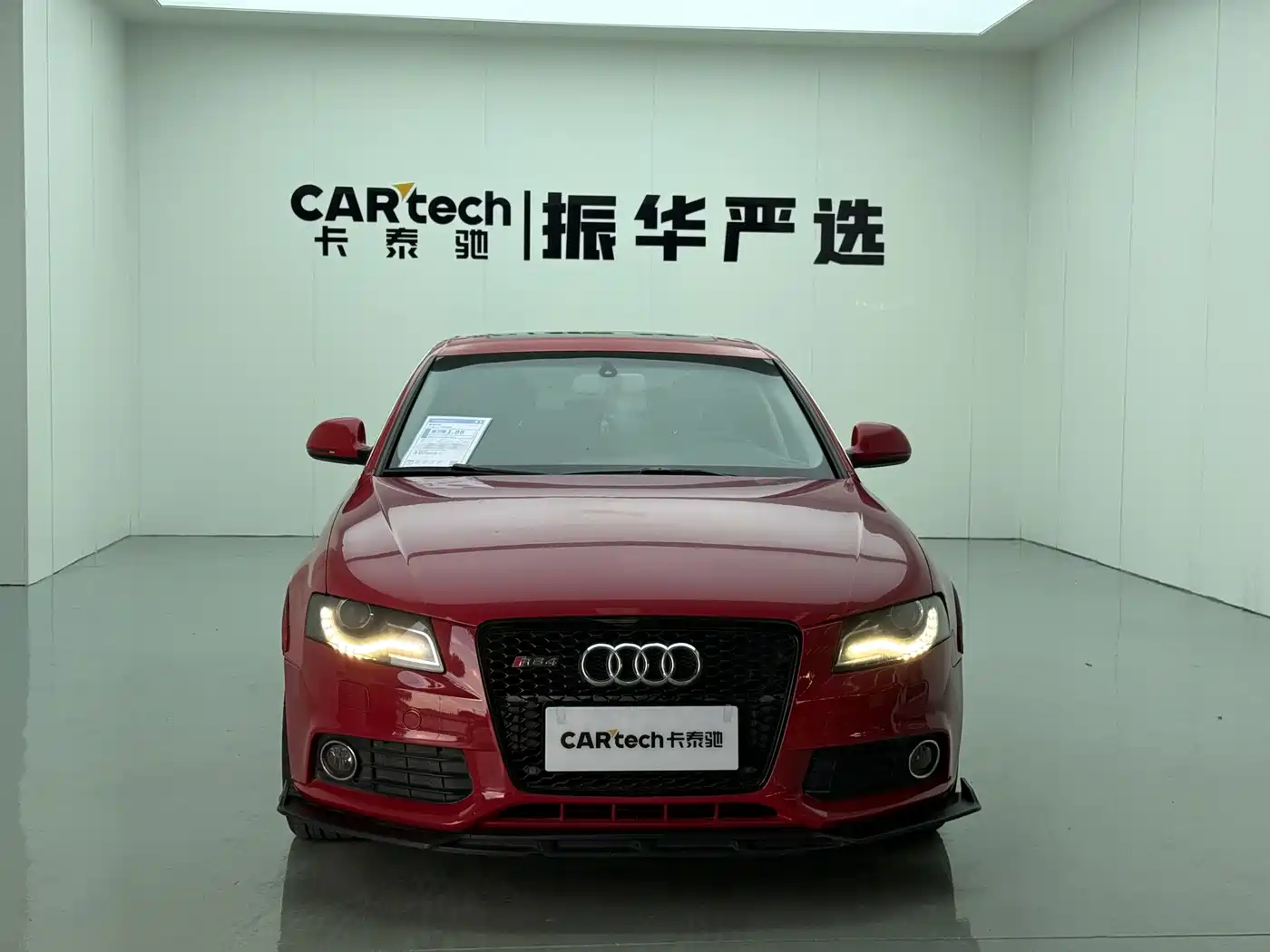 Фото 2 - Audi A4L