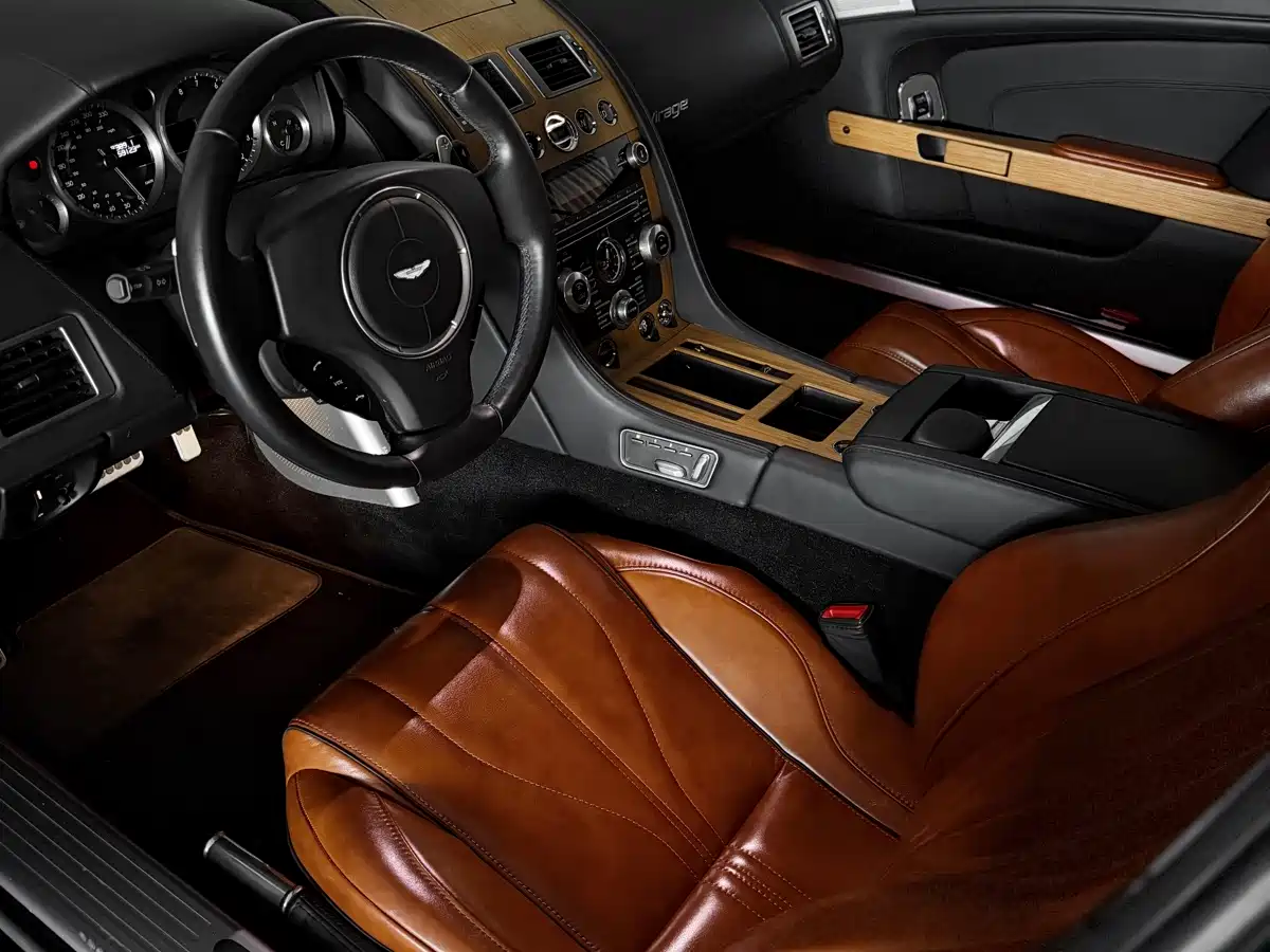 Aston Martin Virage 2012 6.0 Coupe фото 6