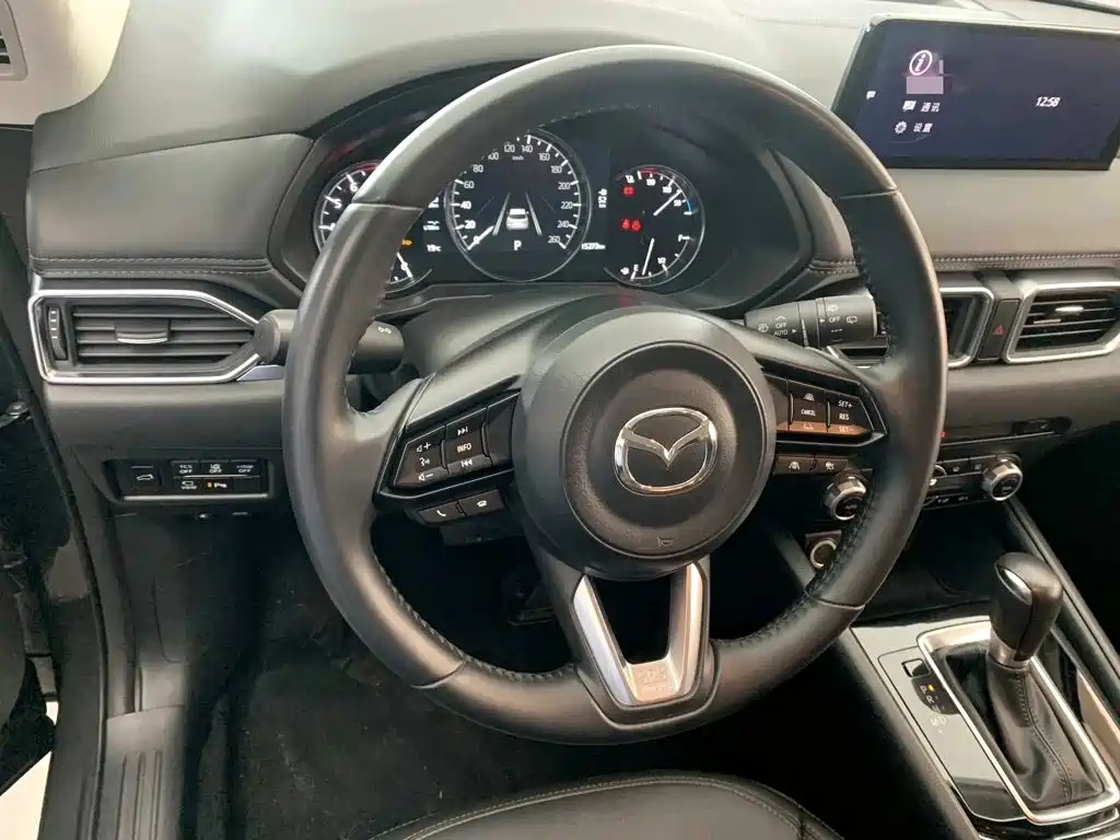 Фото 8 - Mazda CX-5