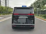 Фото 6 - Denza D9