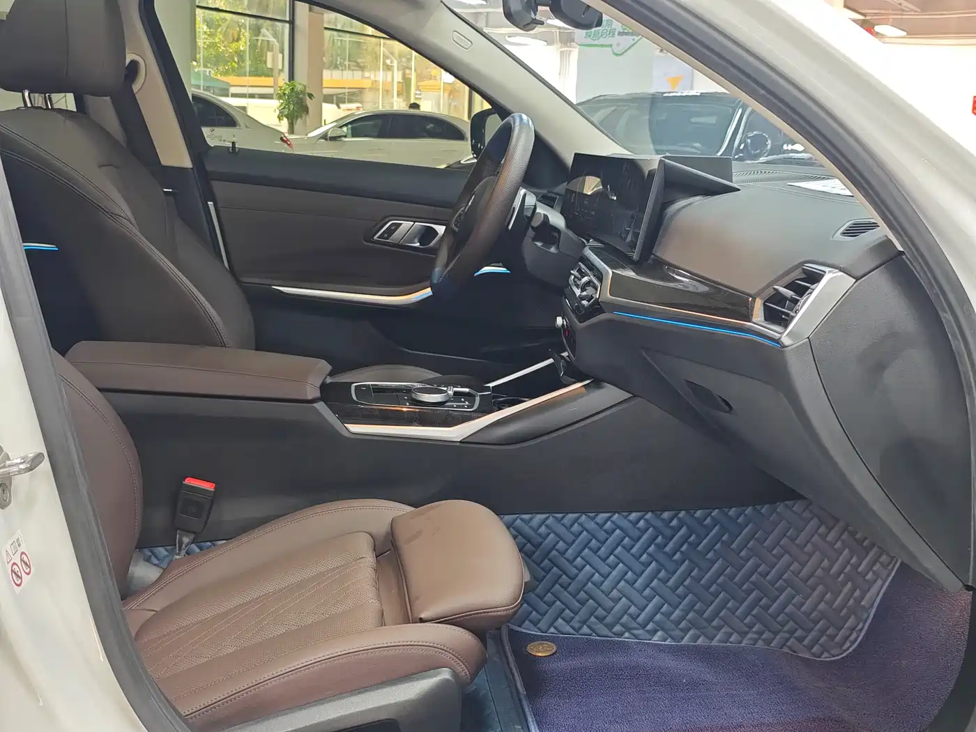 BMW 3 Series 2024 325Li M Sport Package фото 20